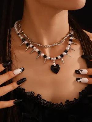 2 pc Silver Barbwire and Black Heart Pendant Necklace Set