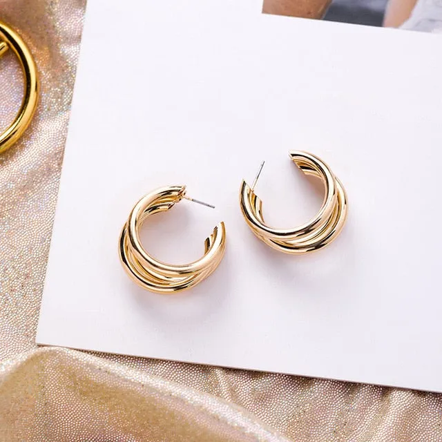 AOMU 2021 Fashion Geometric Irregular Disc Folds Gold Silver Color Metal Stud Earrings for Women Gift Party Jewelry Gift
