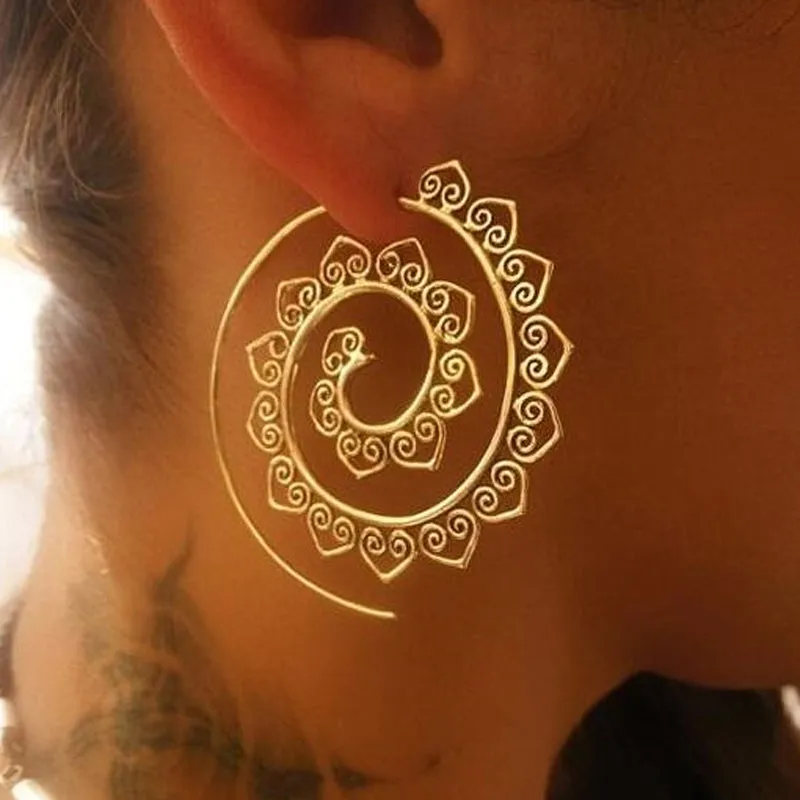 BeautyWay Ethnic Personality Round Spiral Drop Earrings Exaggerated Love Heart Whirlpool Gear Earrings for Women Jewelry 4198