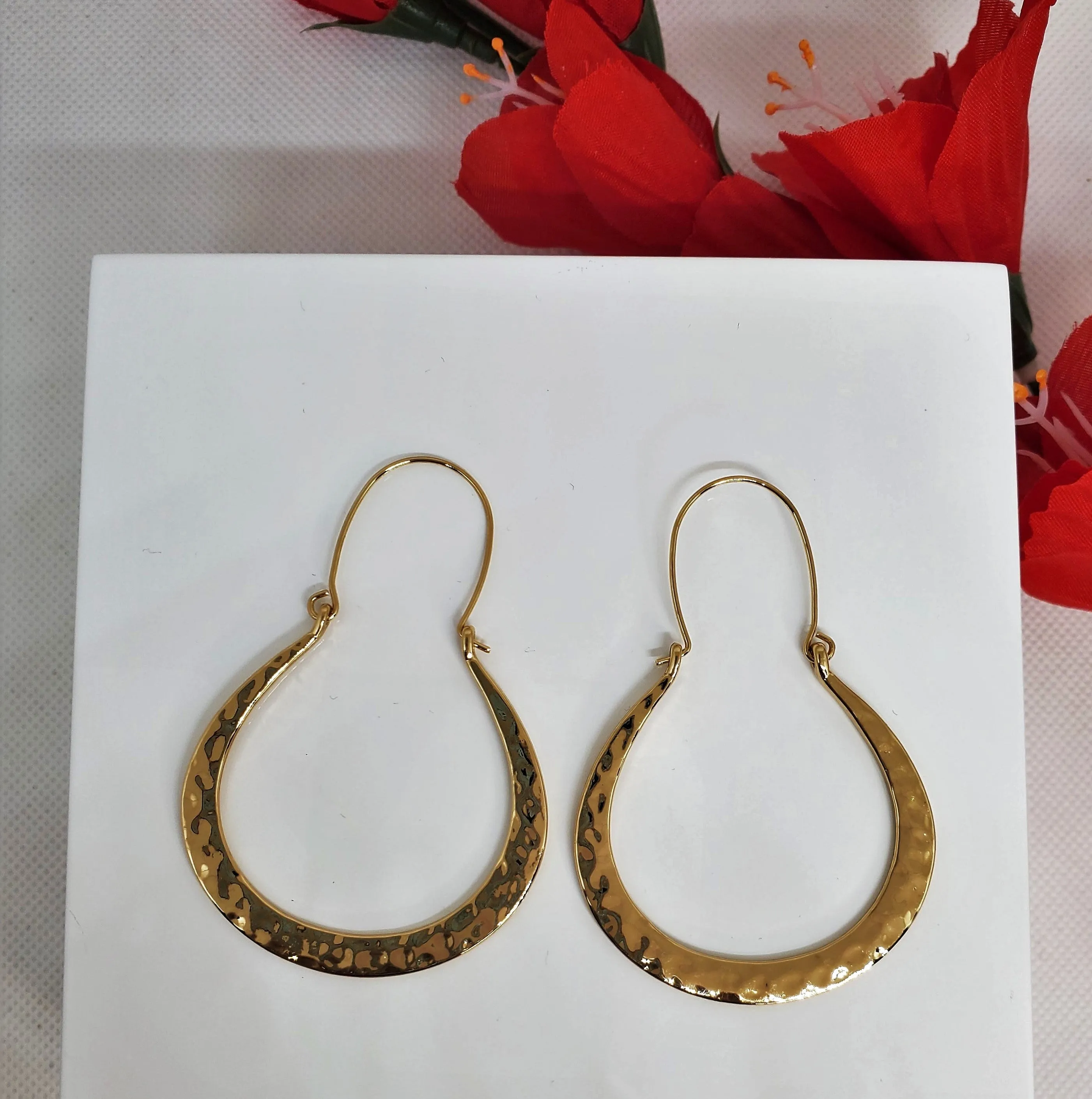 Bella Hoop Earrings