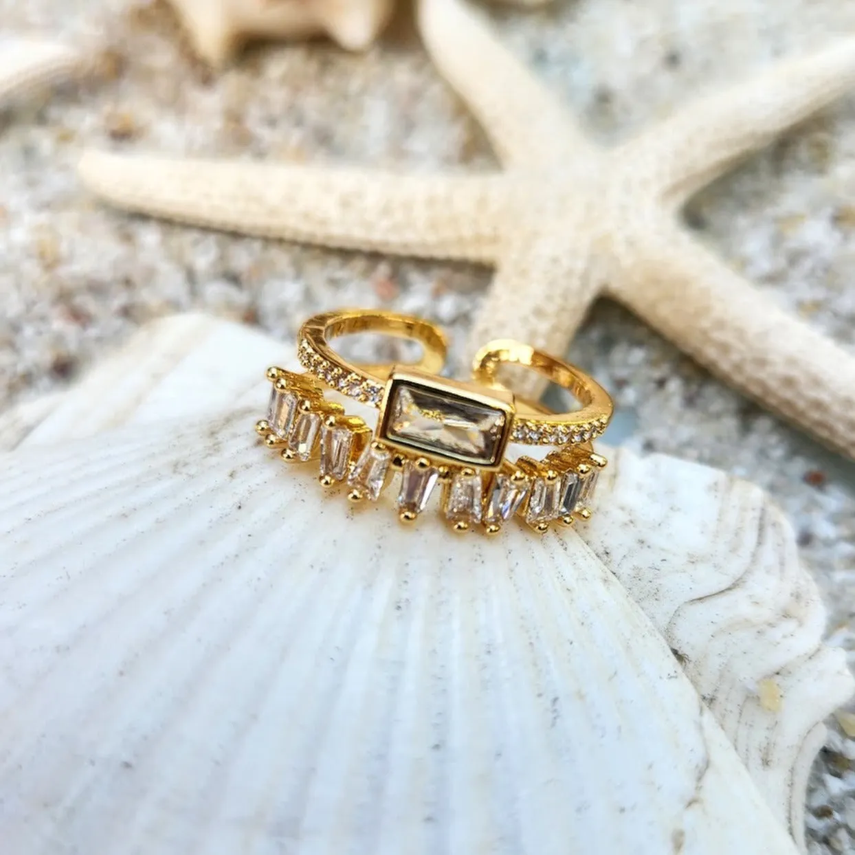 BLACK & WHITE  - ADJUSTABLE BLACK OR CRYSTAL WATERPROOF GOLD RINGS