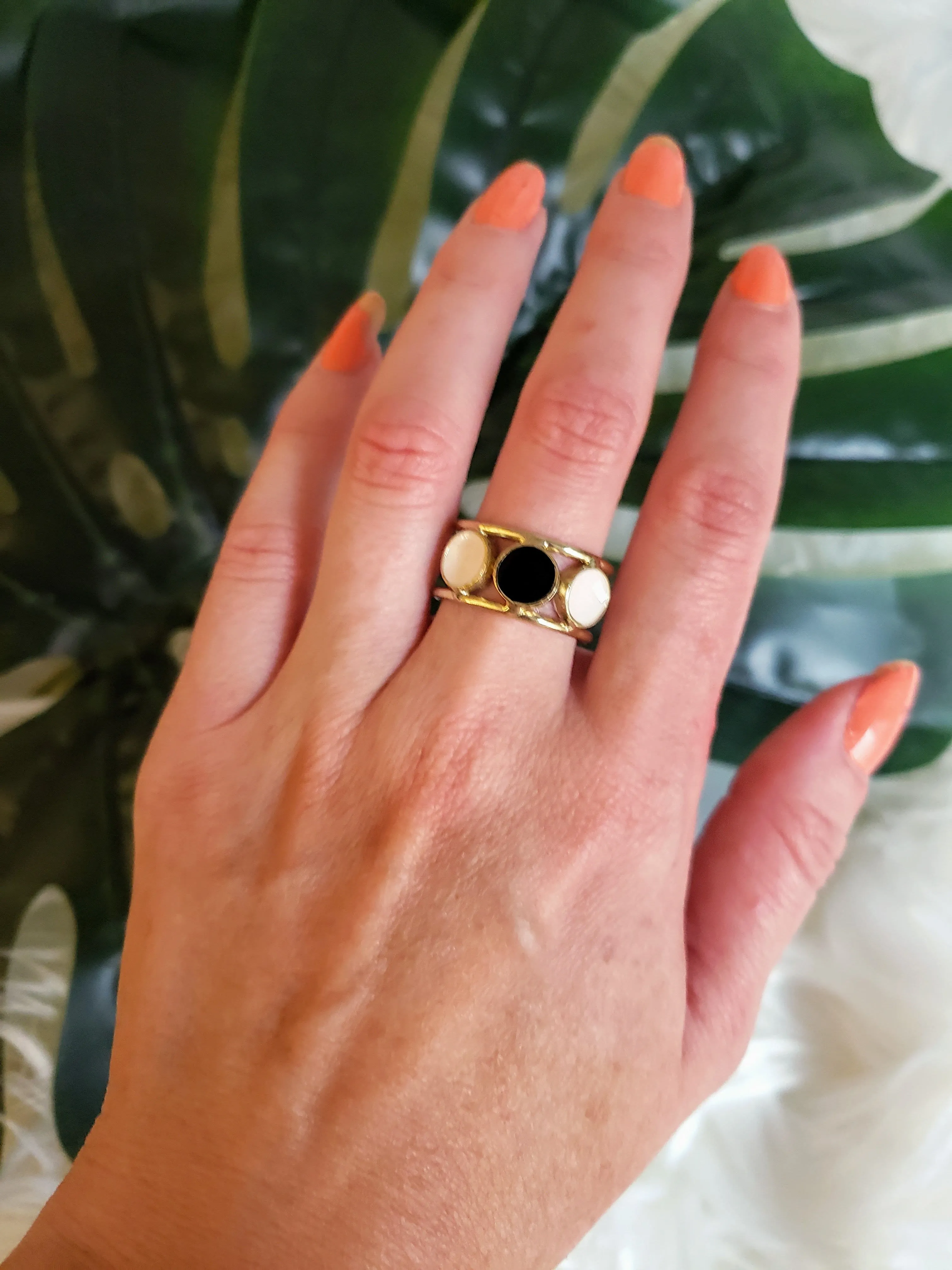 Black & White Ring