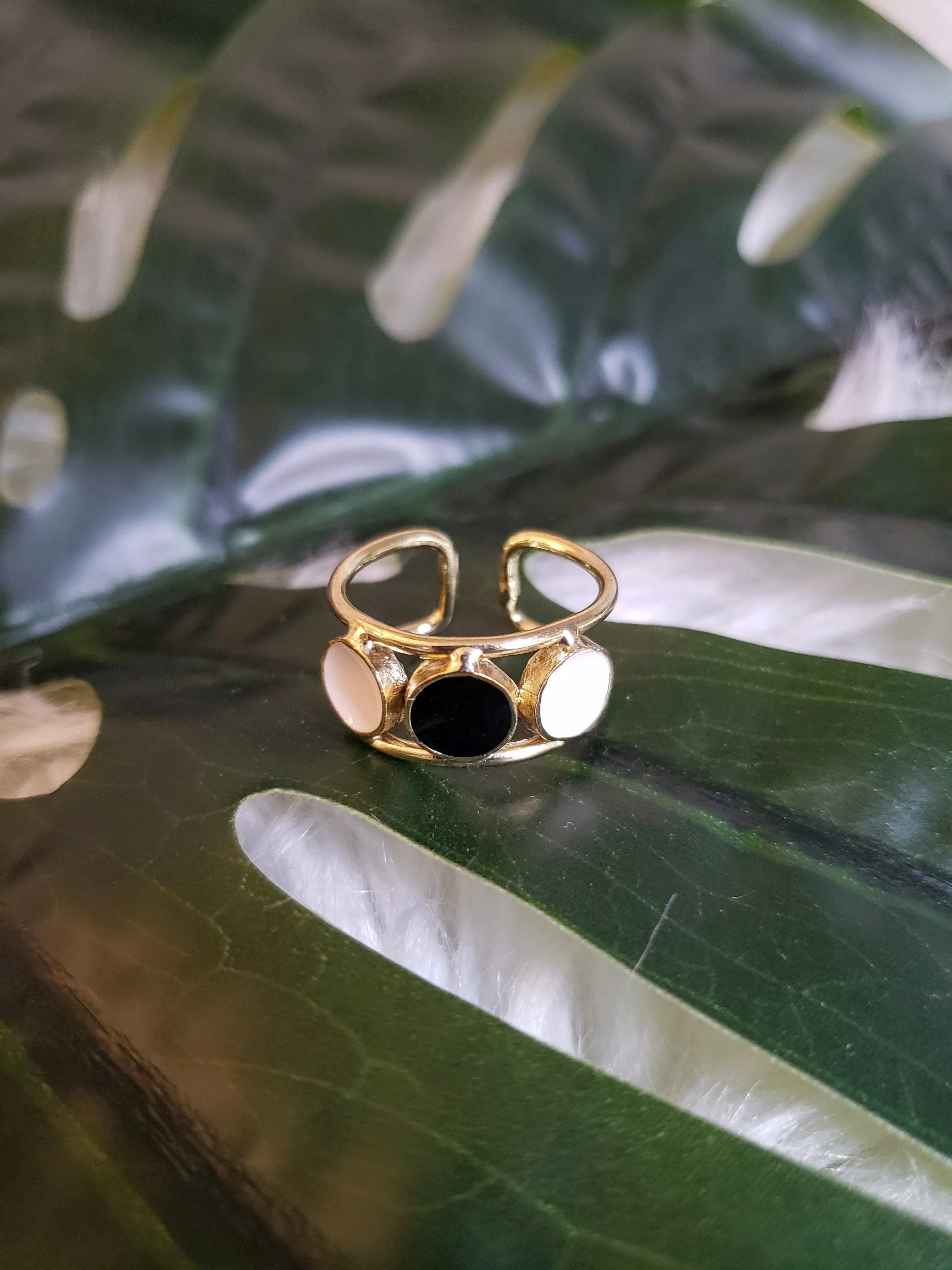 Black & White Ring
