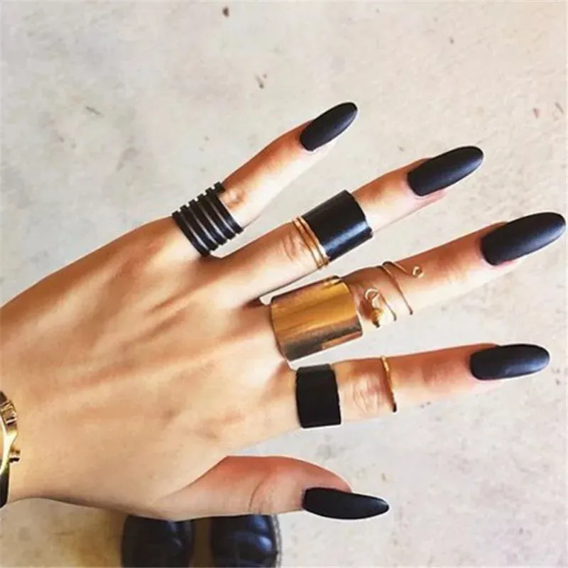 Black Stack Midi Ring Set