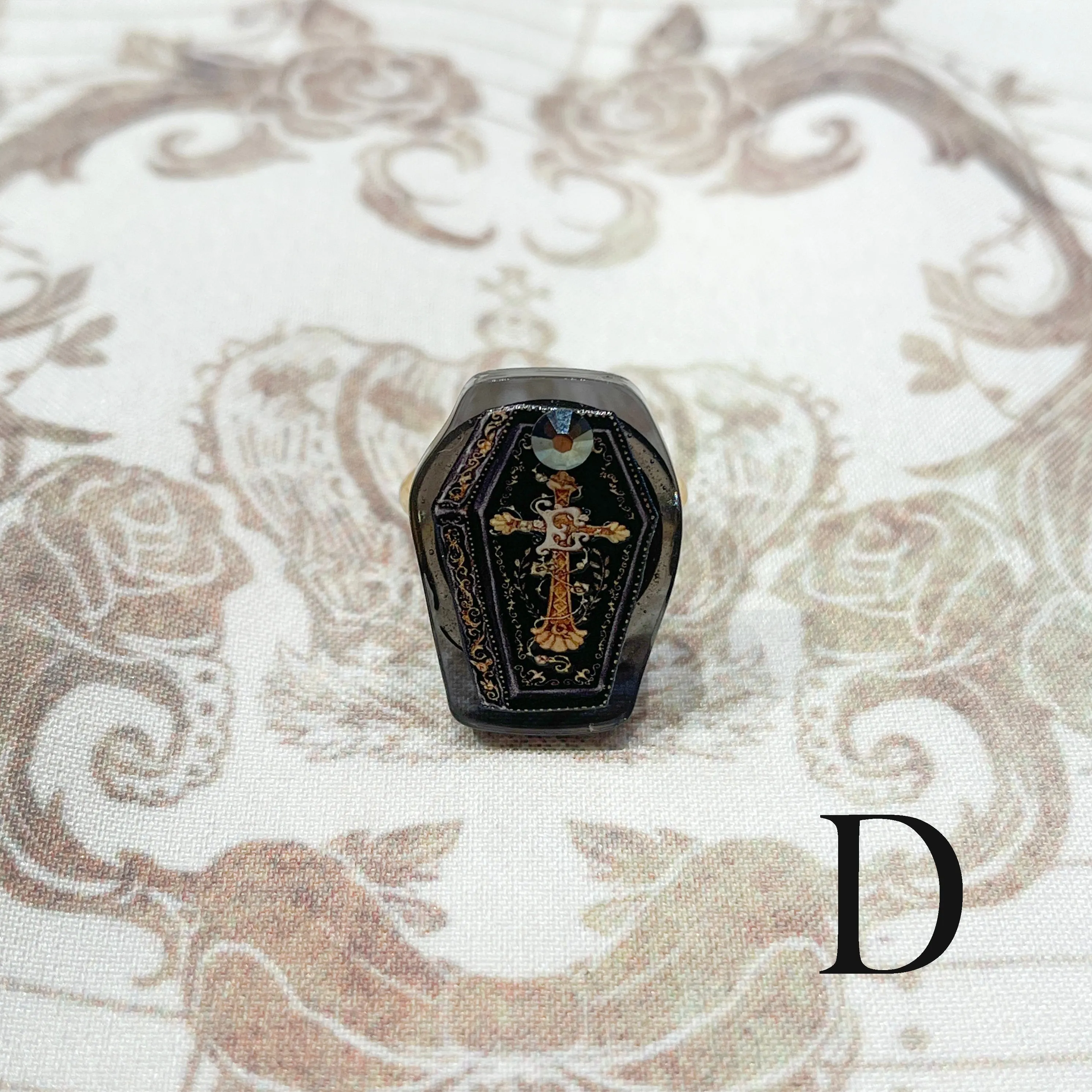 Dolled Up Ring - Fantasic Items