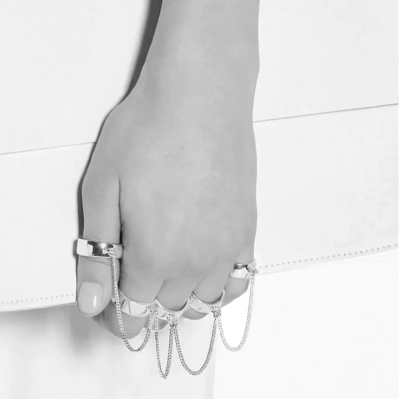 Five Finger Link Ring