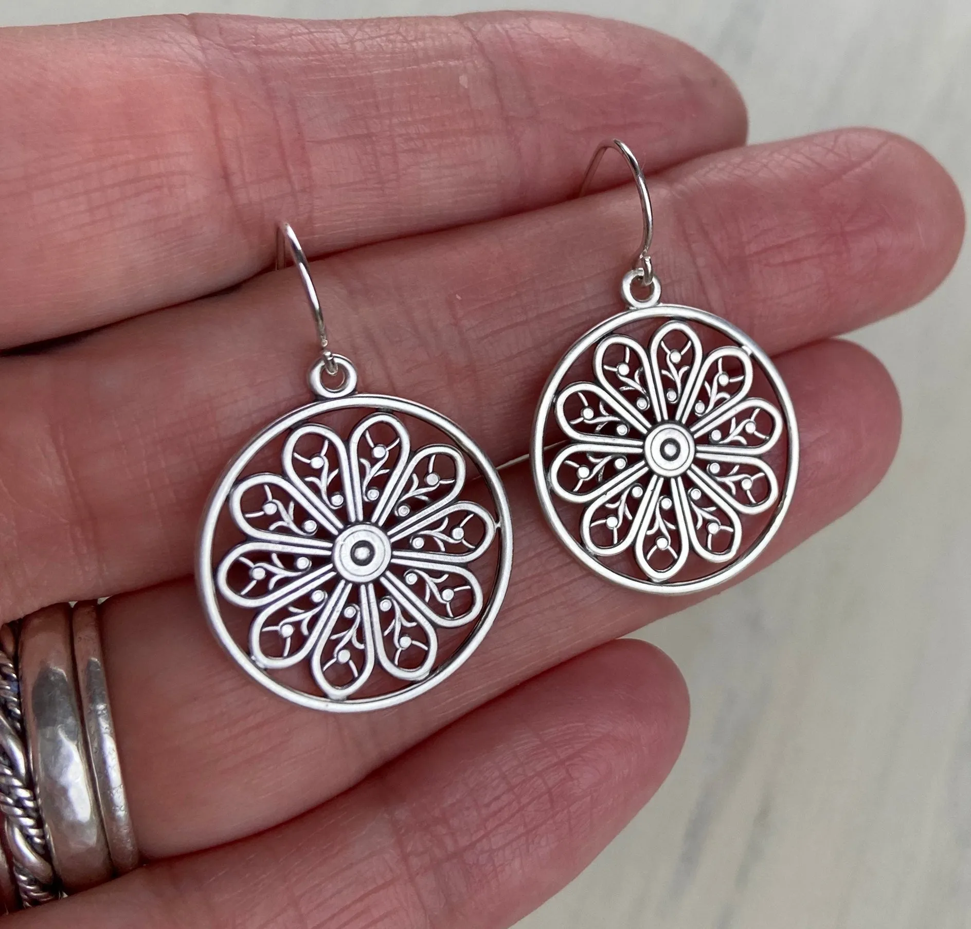 Flora Hoops