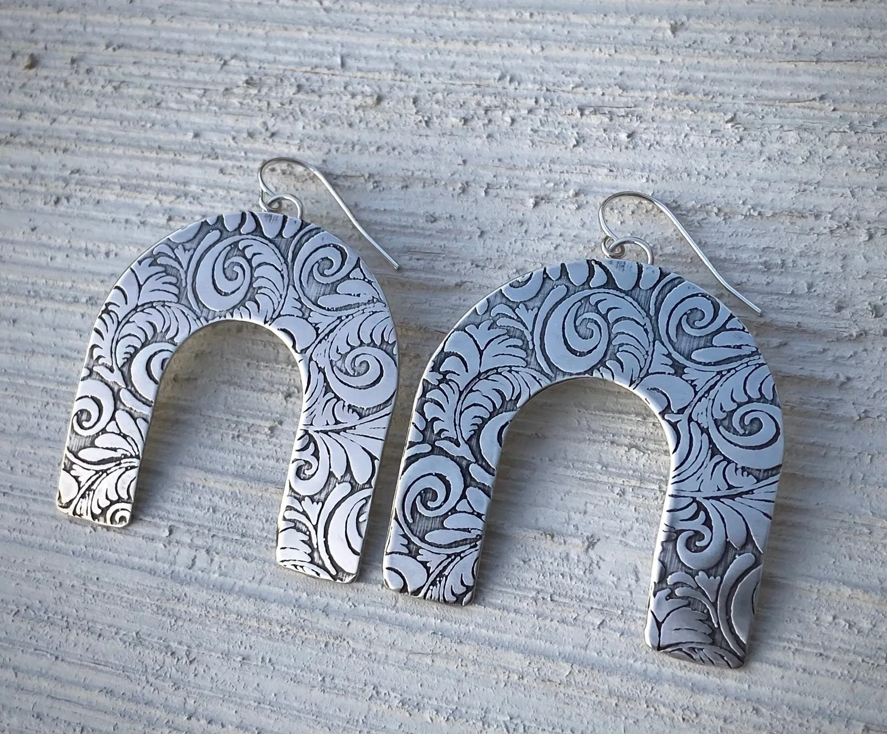Flourish Arch Earrings
