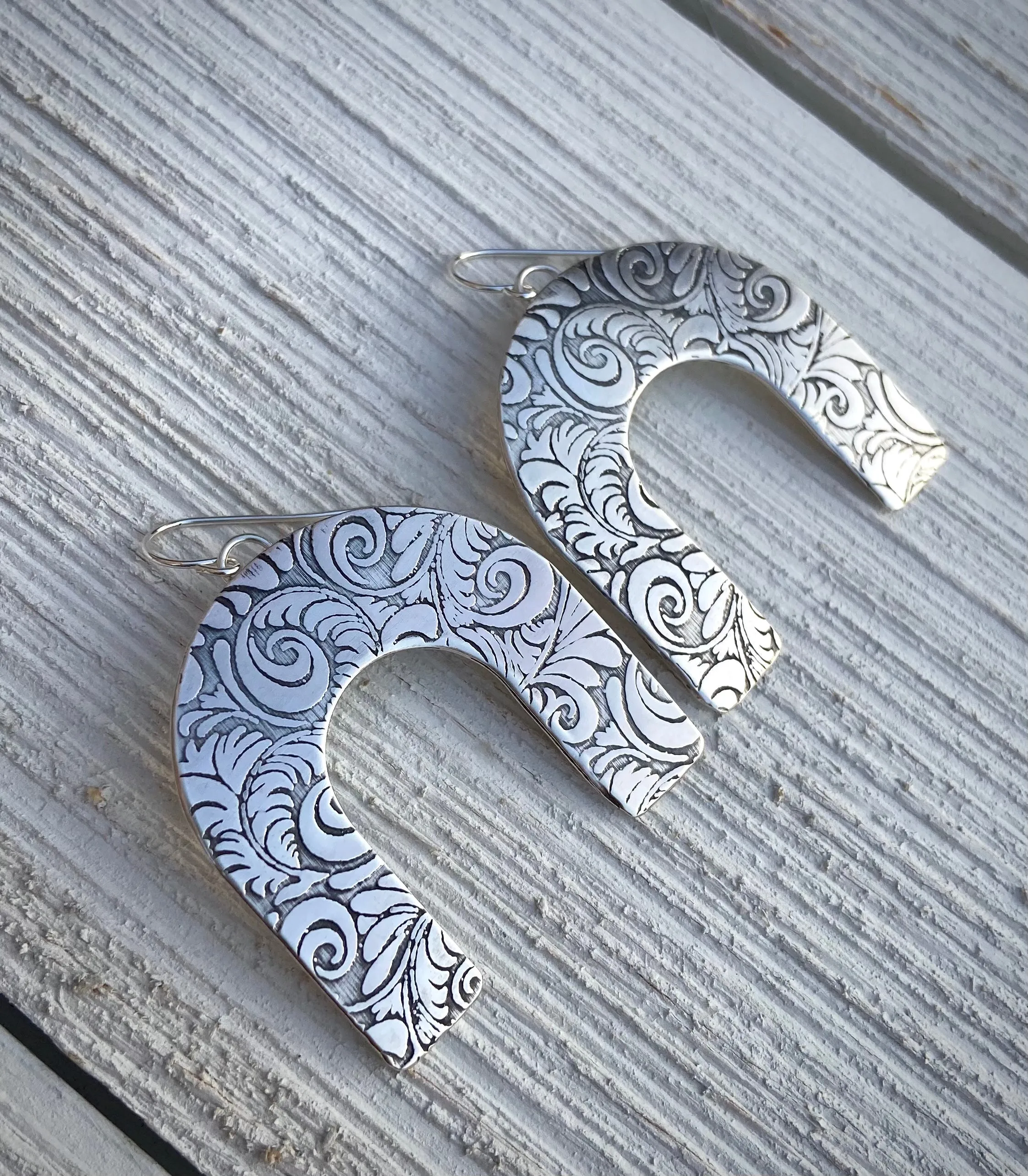 Flourish Arch Earrings