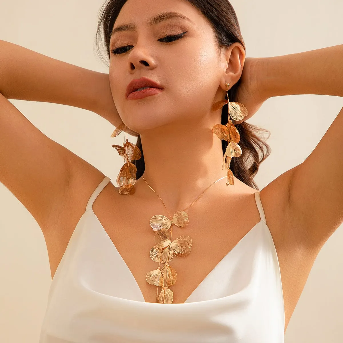 Geometric Abstract Leaf Pendant Necklace Earrings Set