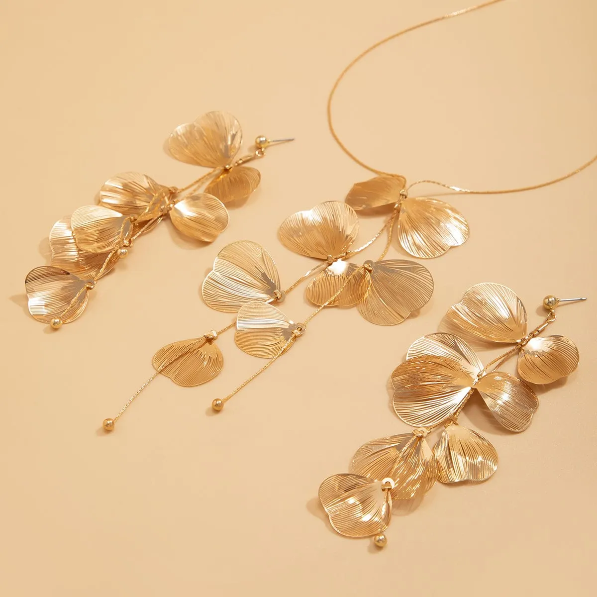 Geometric Abstract Leaf Pendant Necklace Earrings Set