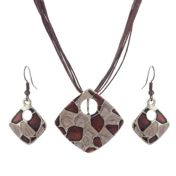 Geometric Brown & Ivory Necklace & Earrings Set
