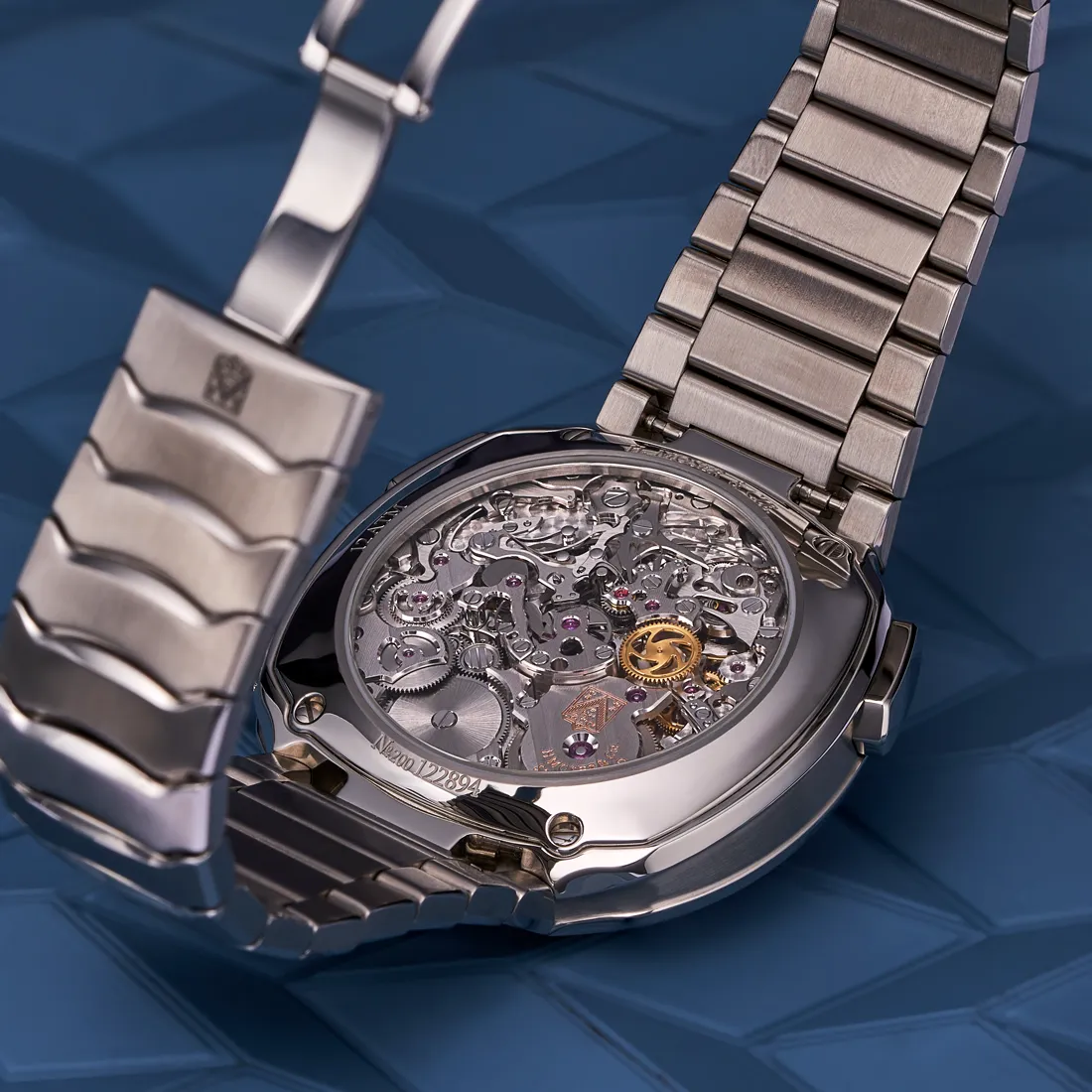 H. Moser & Cie Streamliner Flyback Chronograph