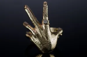HEAVY VINTAGE FIGURAL HAND  RING