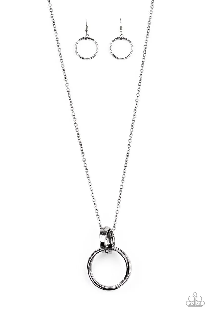 Innovated Idol Black Paparazzi Necklace