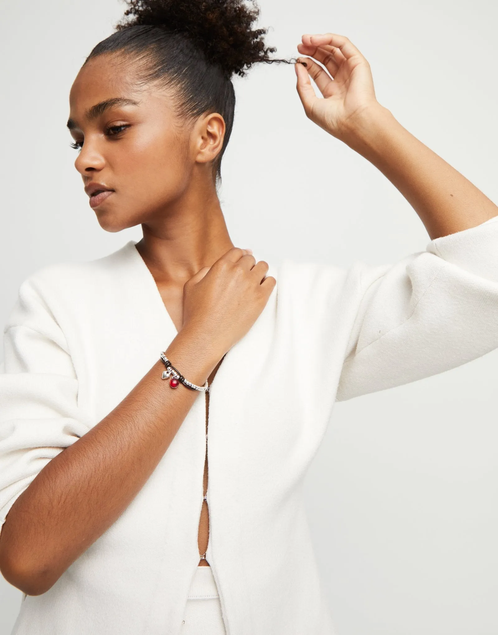 Leather beaded bracelet with red murano glass (silver)
