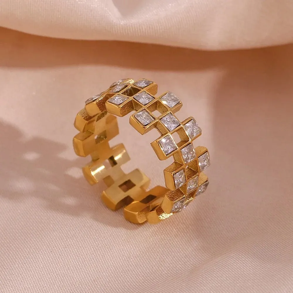 Lisa Checkered Ring