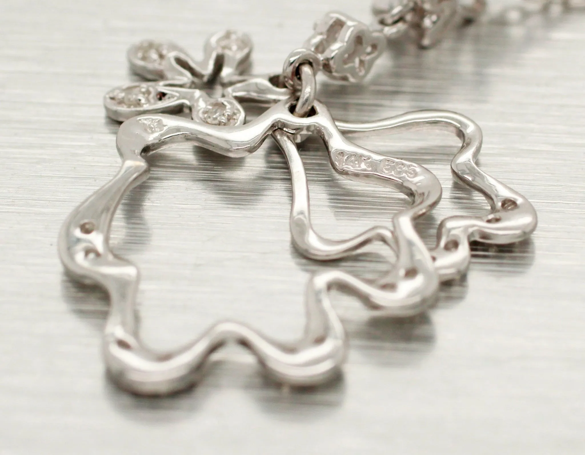 Modern Abstract 0.20ctw Diamond Wave Star Pendant - 14k White Gold Necklace 20" Chain