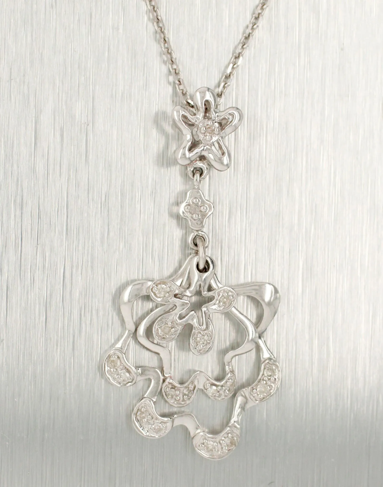 Modern Abstract 0.20ctw Diamond Wave Star Pendant - 14k White Gold Necklace 20" Chain