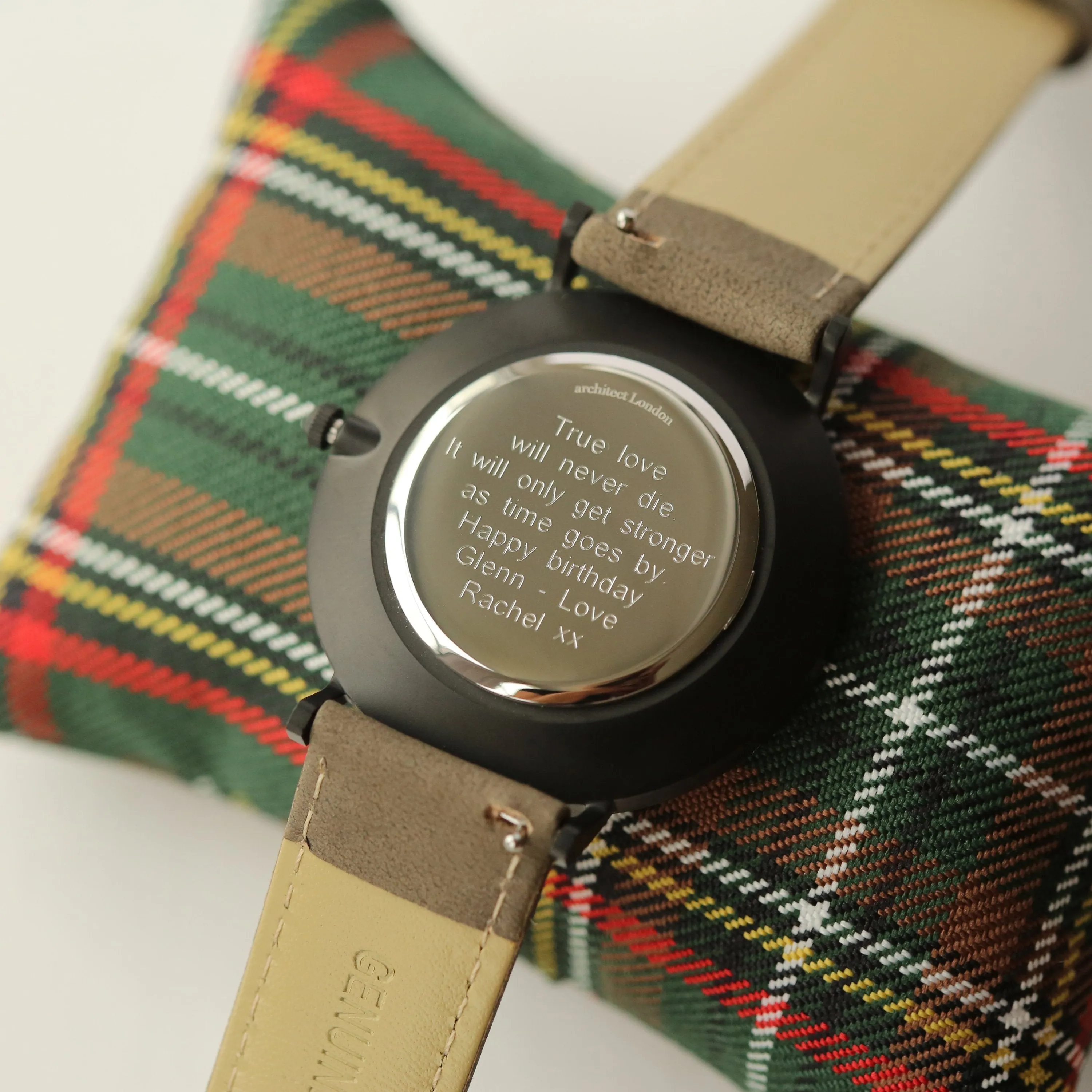 Modern Font Engraving - Men's Minimalist Watch   Urban Grey Strap