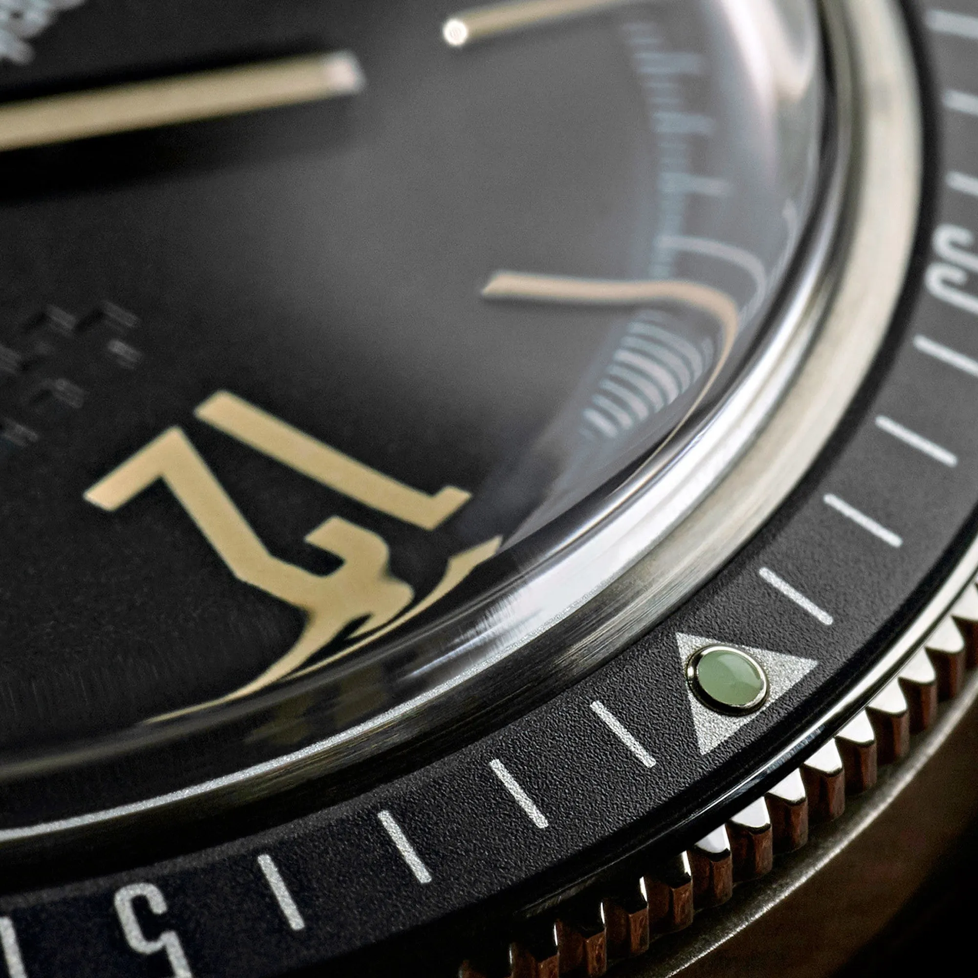 New Christopher Ward C65 Trident Diver Vintage Style Black Dial Watch 41MM