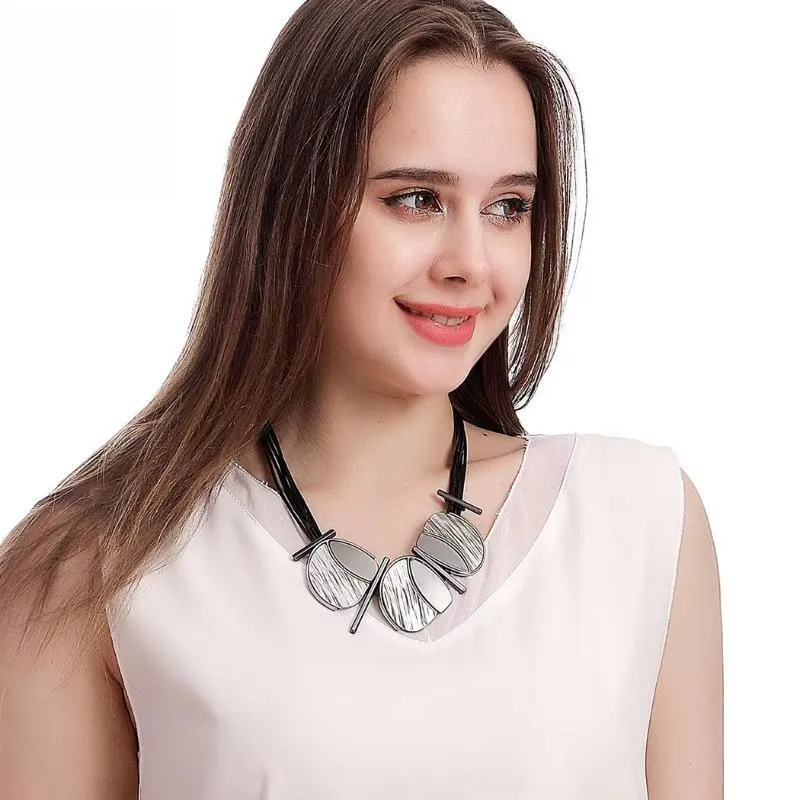 New in Women's Neck Chokers Necklace Pendants