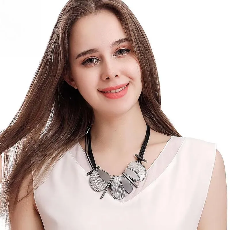 New in Women's Neck Chokers Necklace Pendants