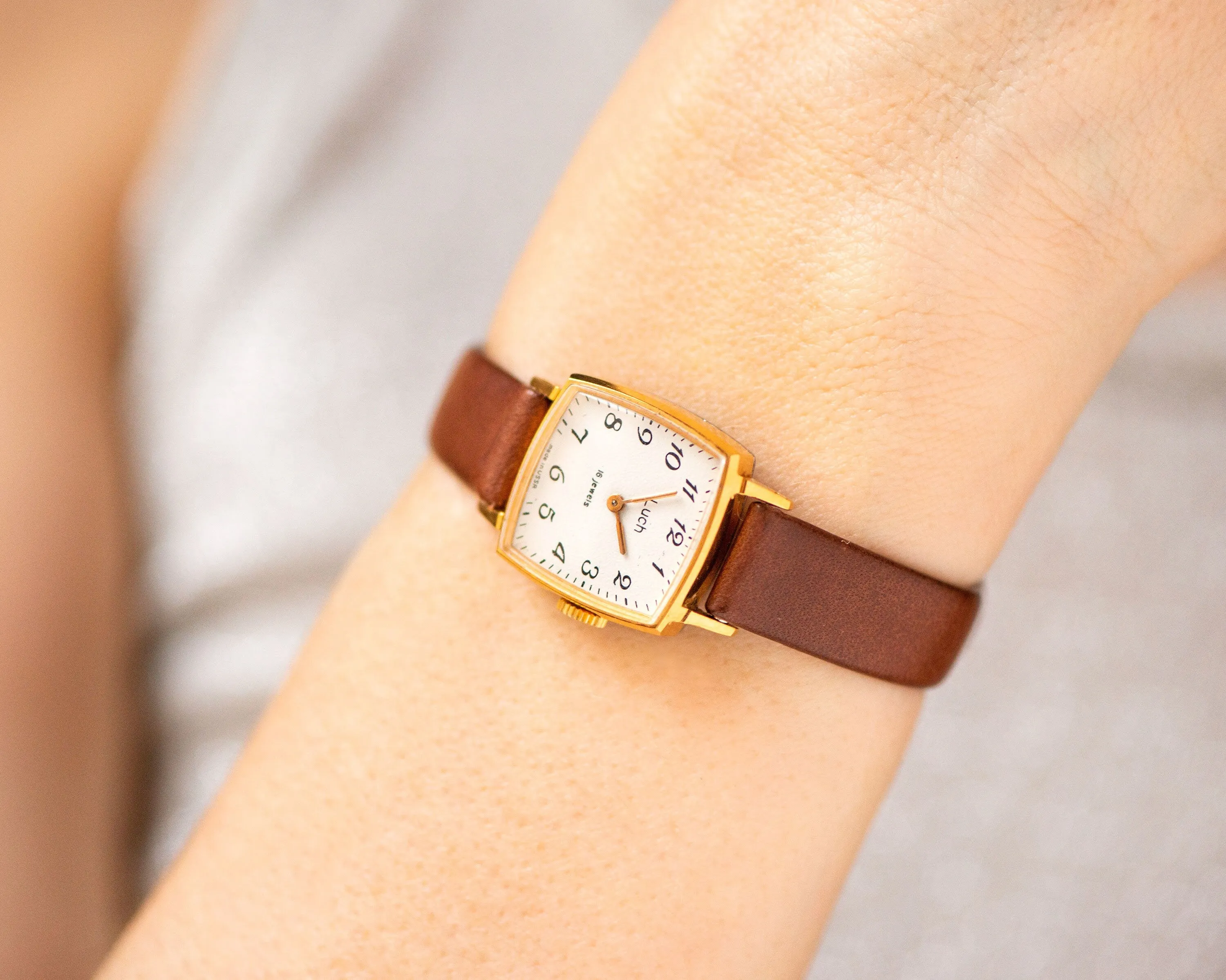 New old stock women's watch square Ray gift, small lady watch gold plated, wristwatch minimalist gift for women, new genuine leather strap