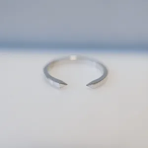 On Pointe Milgrain Ring