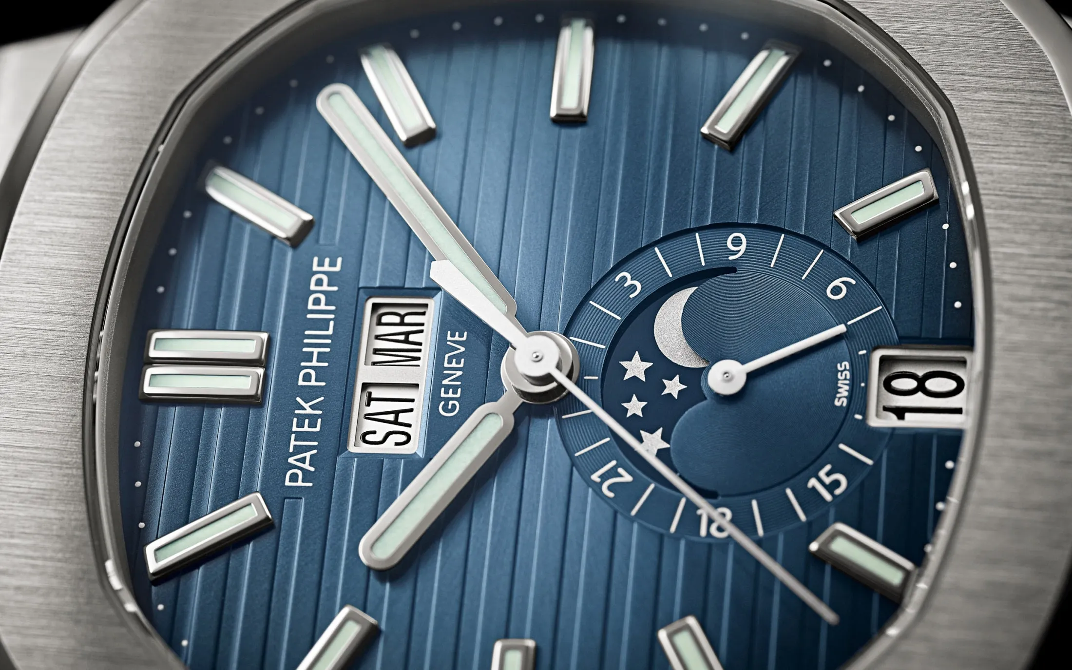 Patek Philippe Nautilus Annual Calendar, Moon Phases Watch, Stainless Steel, 40,5 mm, Ref# 5726/1A-014