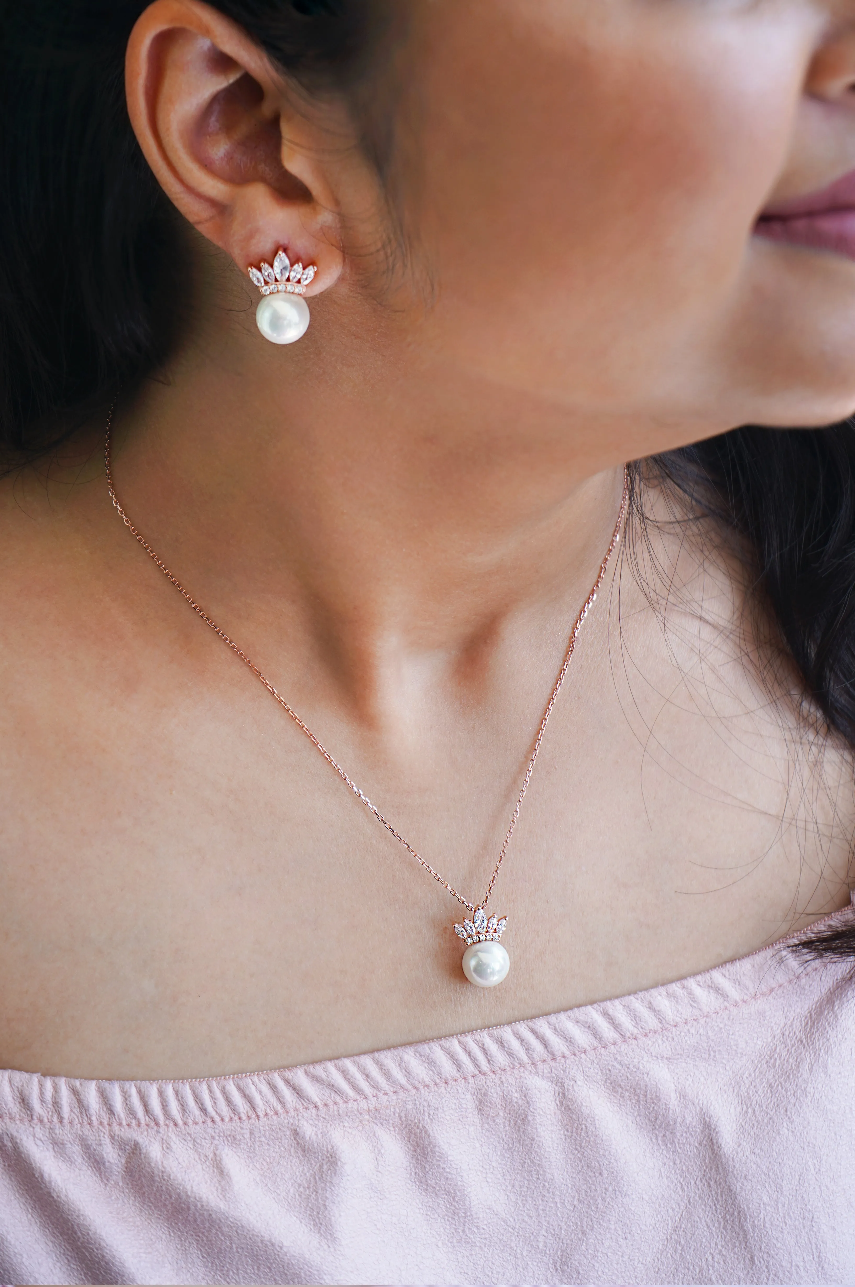 Pearl With A Crown Sterling Silver Pendant Set
