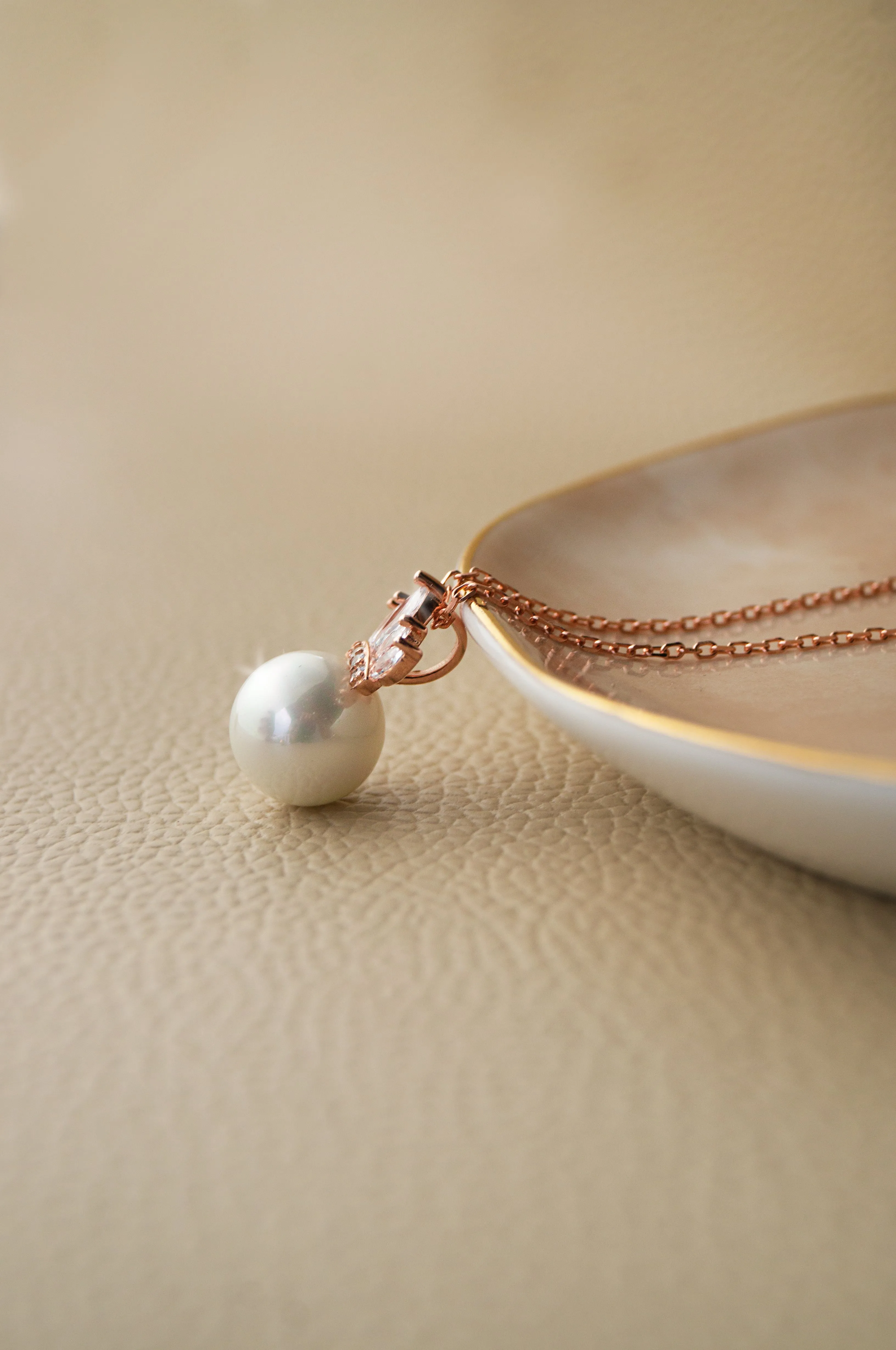 Pearl With A Crown Sterling Silver Pendant Set