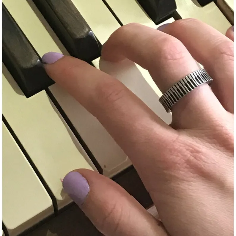 Piano Inspire Ring