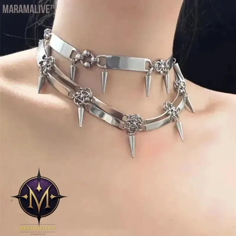 Punk Jewelry Metal Sequin Rivet Necklace Fashion Cool Pendant Necklace for Women Grunge Accessories Goth Choker