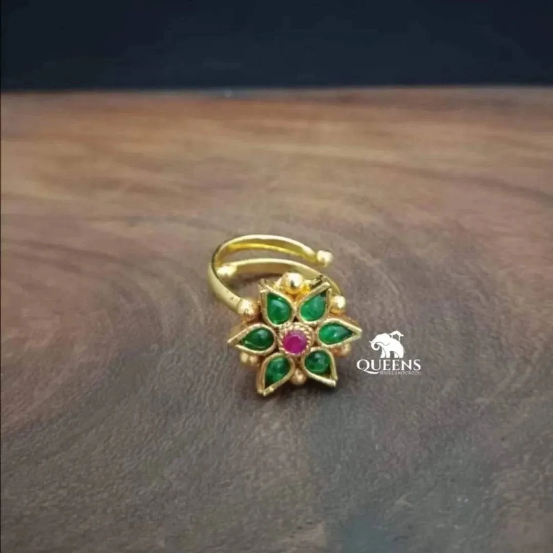 REVATHI FINGER RING