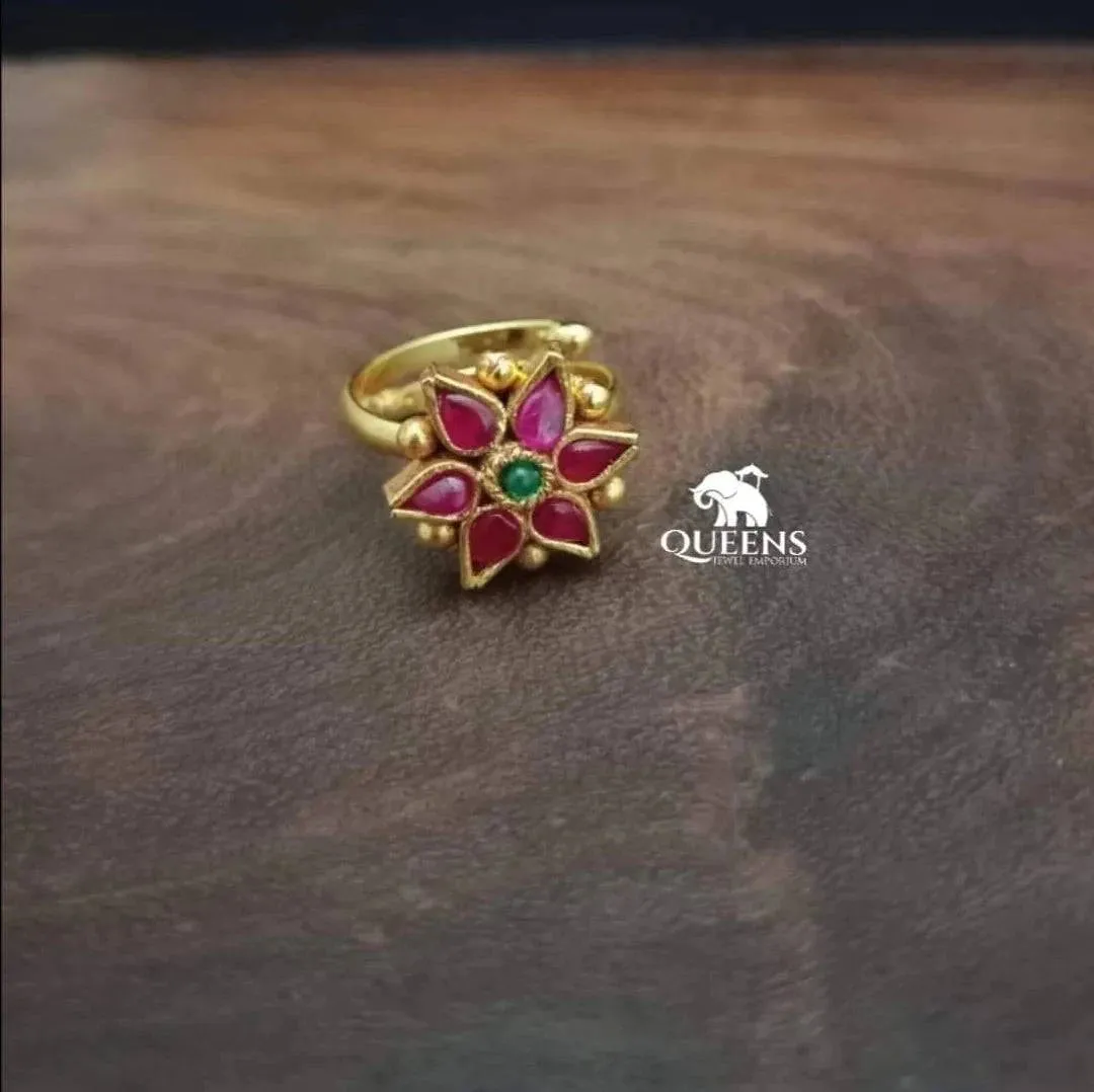 REVATHI FINGER RING