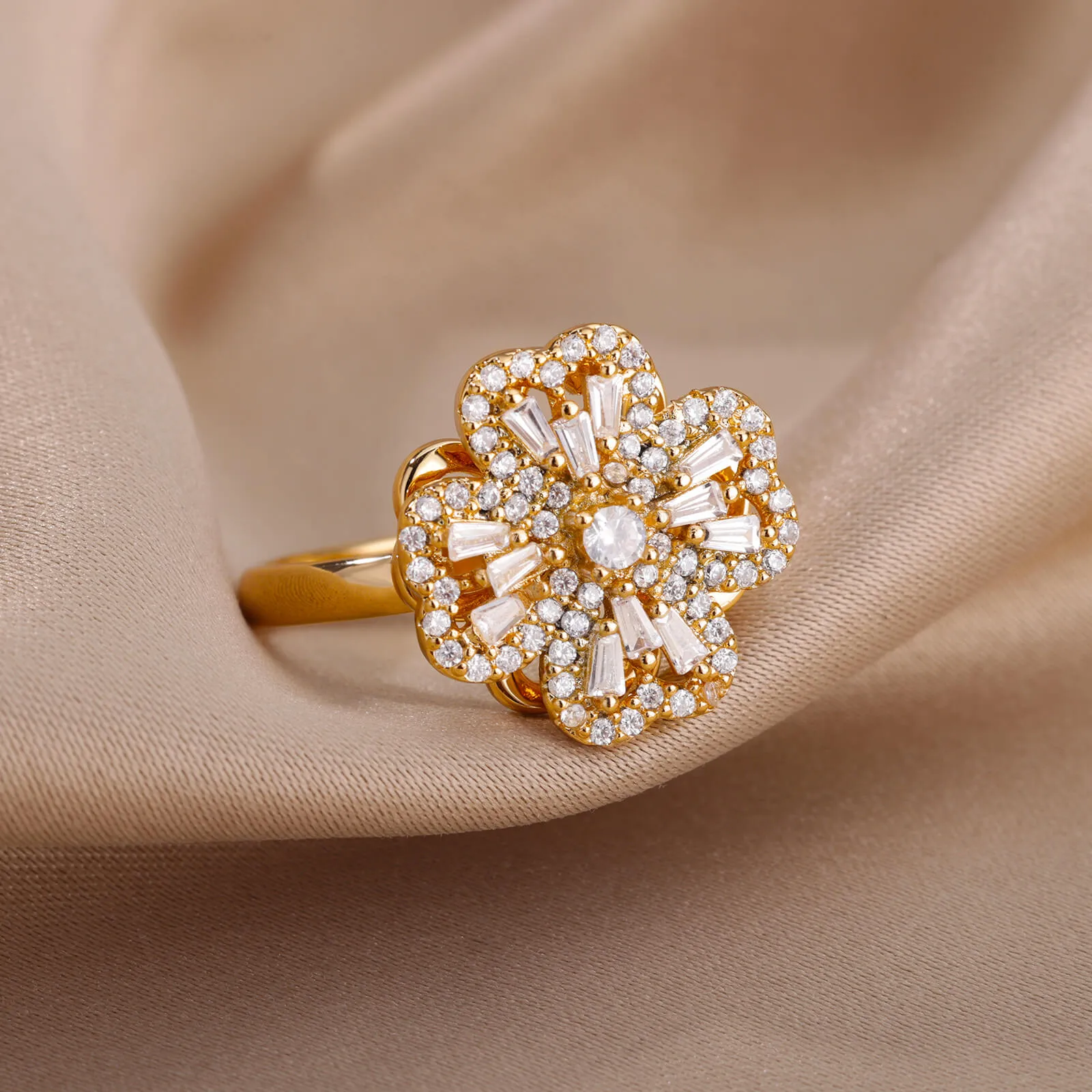 Rotating Four Clover Adjustable Rings Stainless Steel Wedding Ring