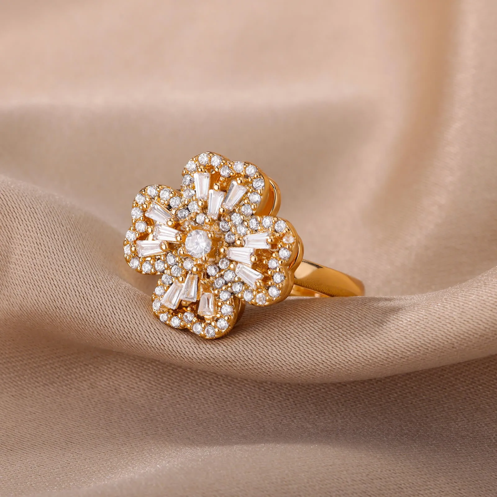 Rotating Four Clover Adjustable Rings Stainless Steel Wedding Ring