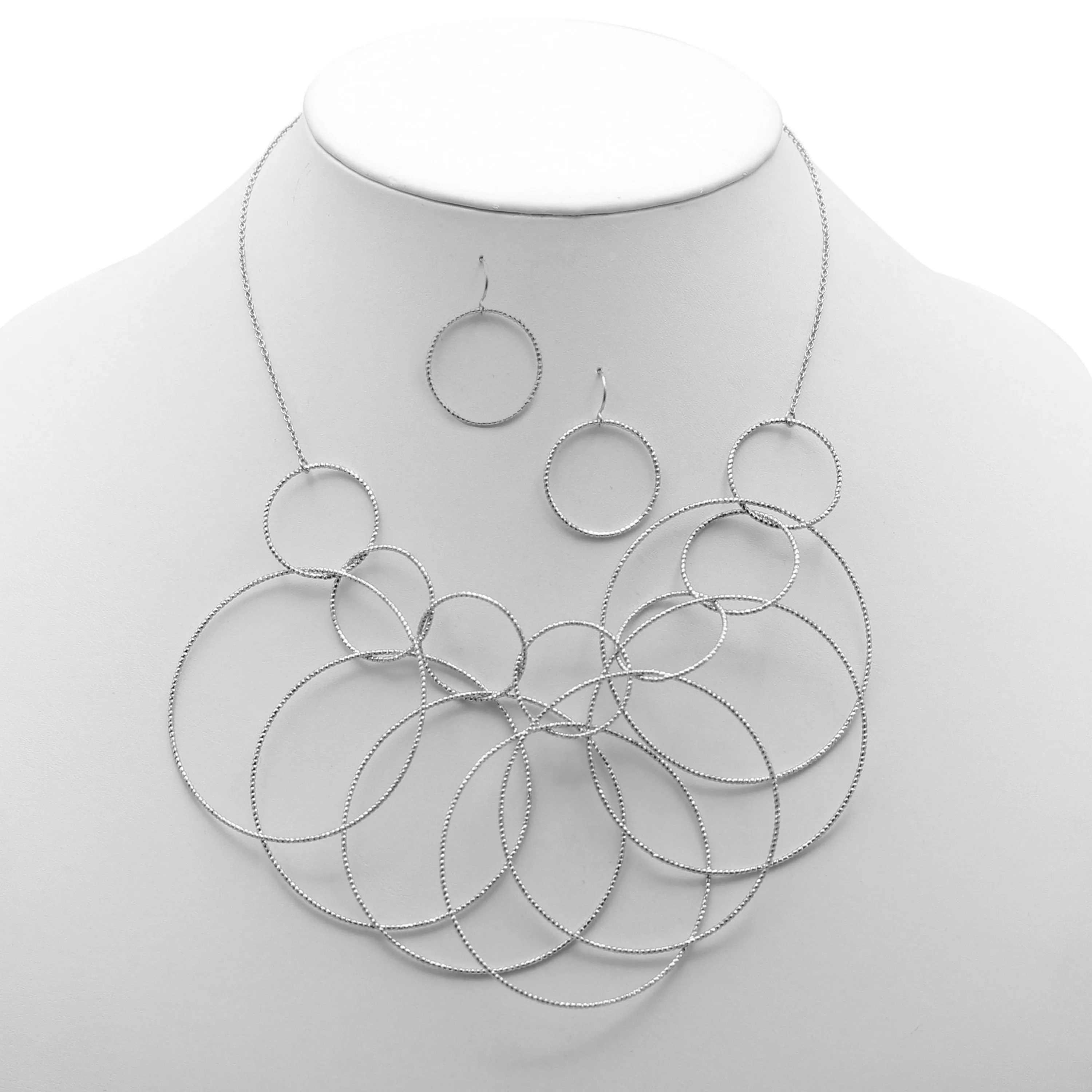 SILVER INTERLOCK ROUND NECKLACE AND EARRINGS SET #SQMJY1104NES (LG9)