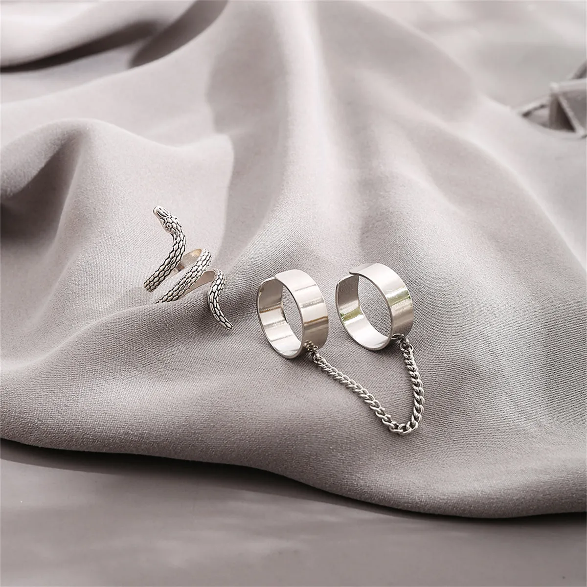 Silver-Plated Chain Two-Finger Band & Snake Bypass Ring