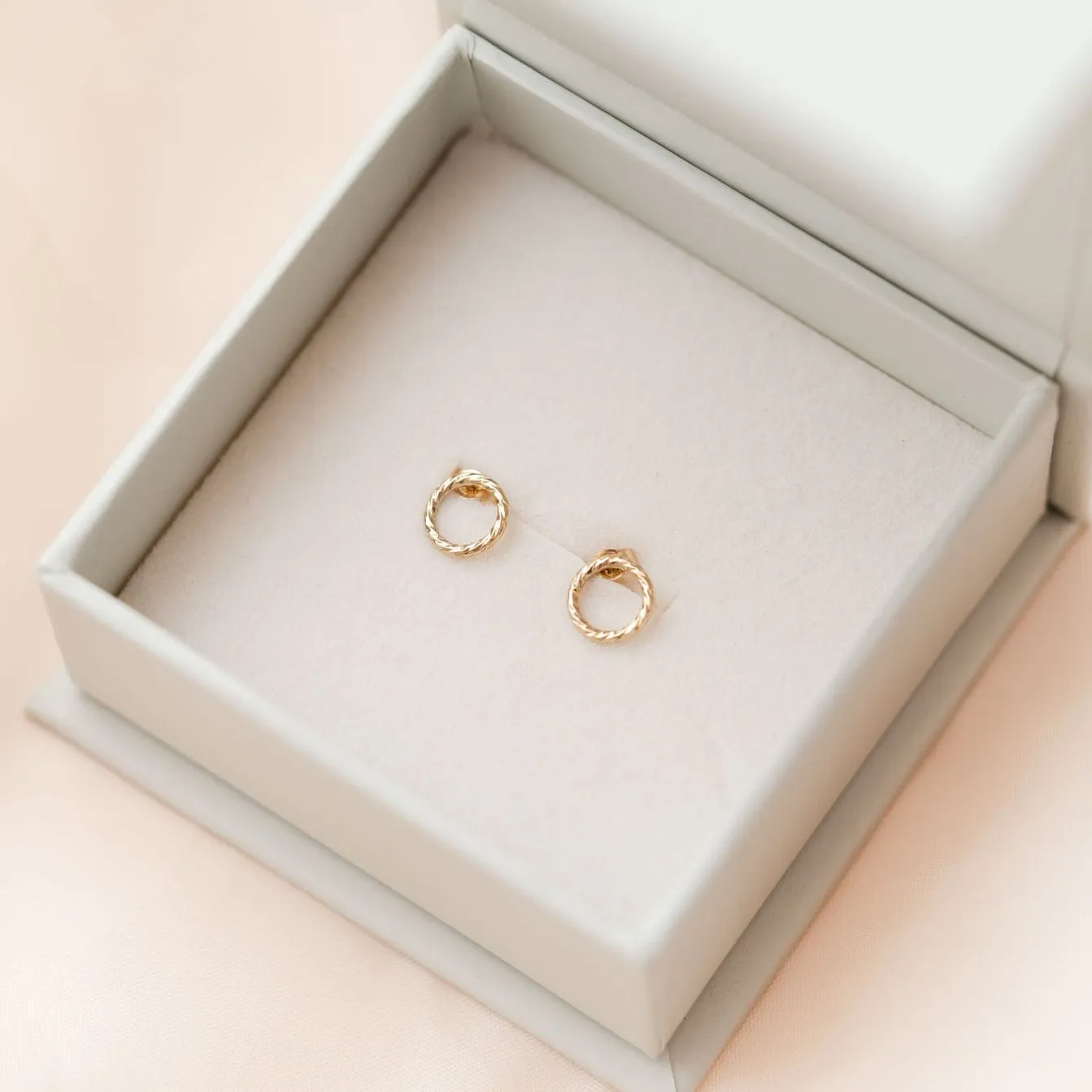 SPARKLE CIRCLE POST EARRINGS