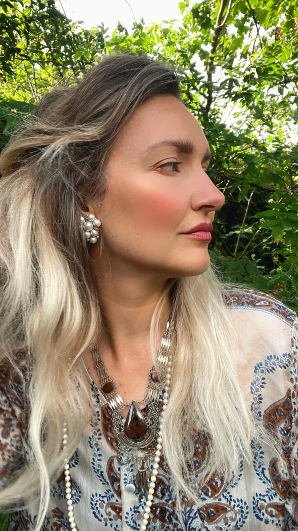 Statement pearl earrings