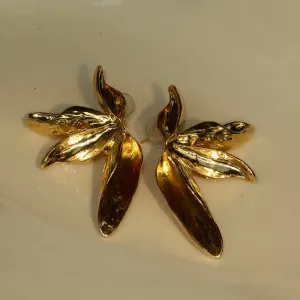 Sun-kissed statement earrings