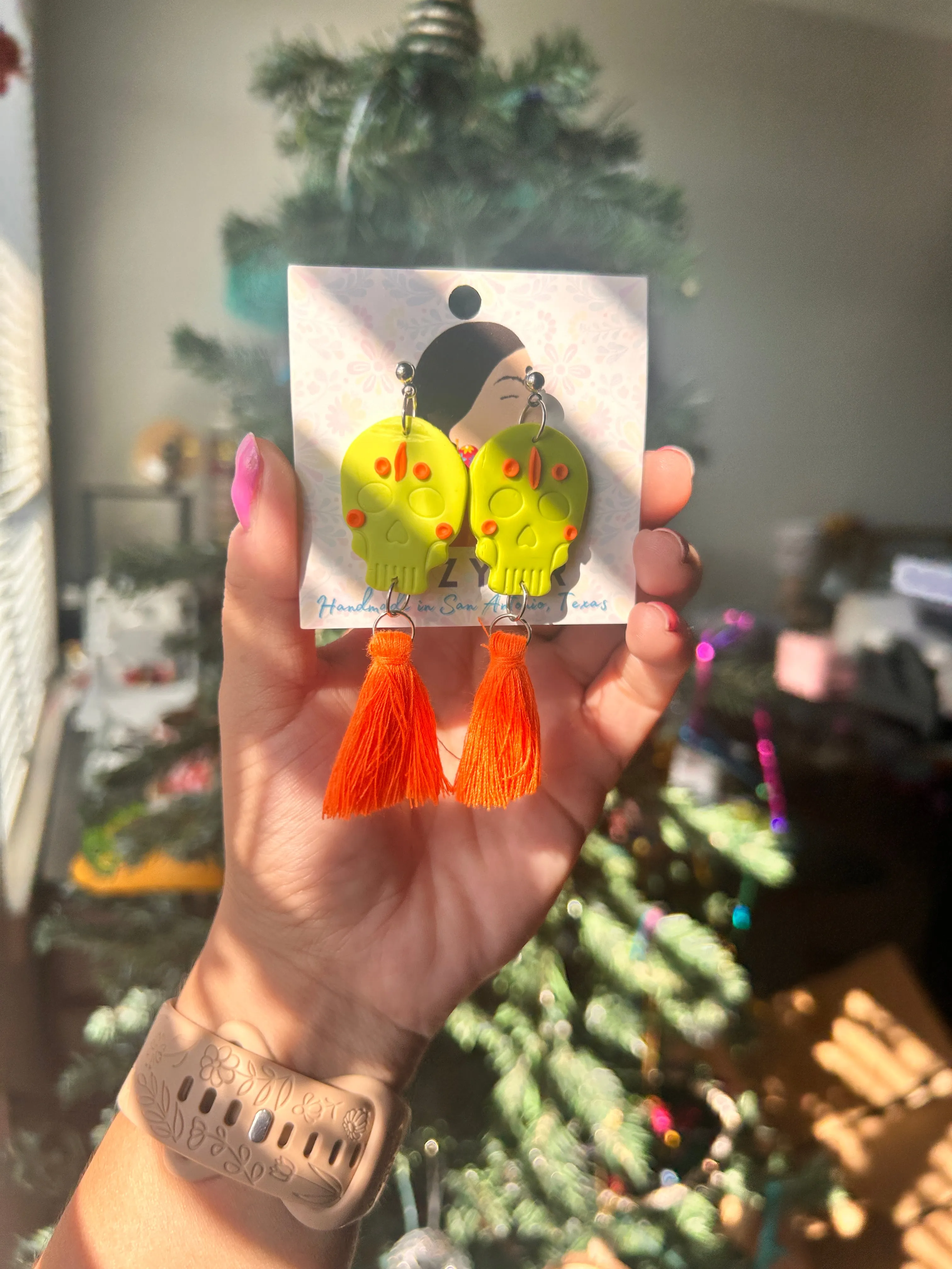 Tassel Skulls - neon