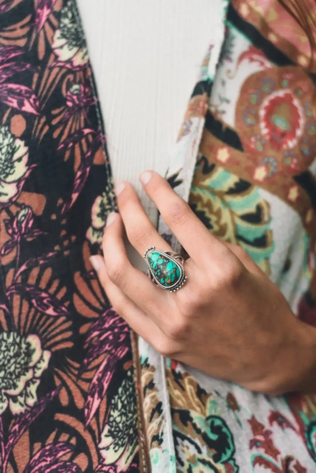 TURQUOISE RAINDROP ADJUSTABLE RING