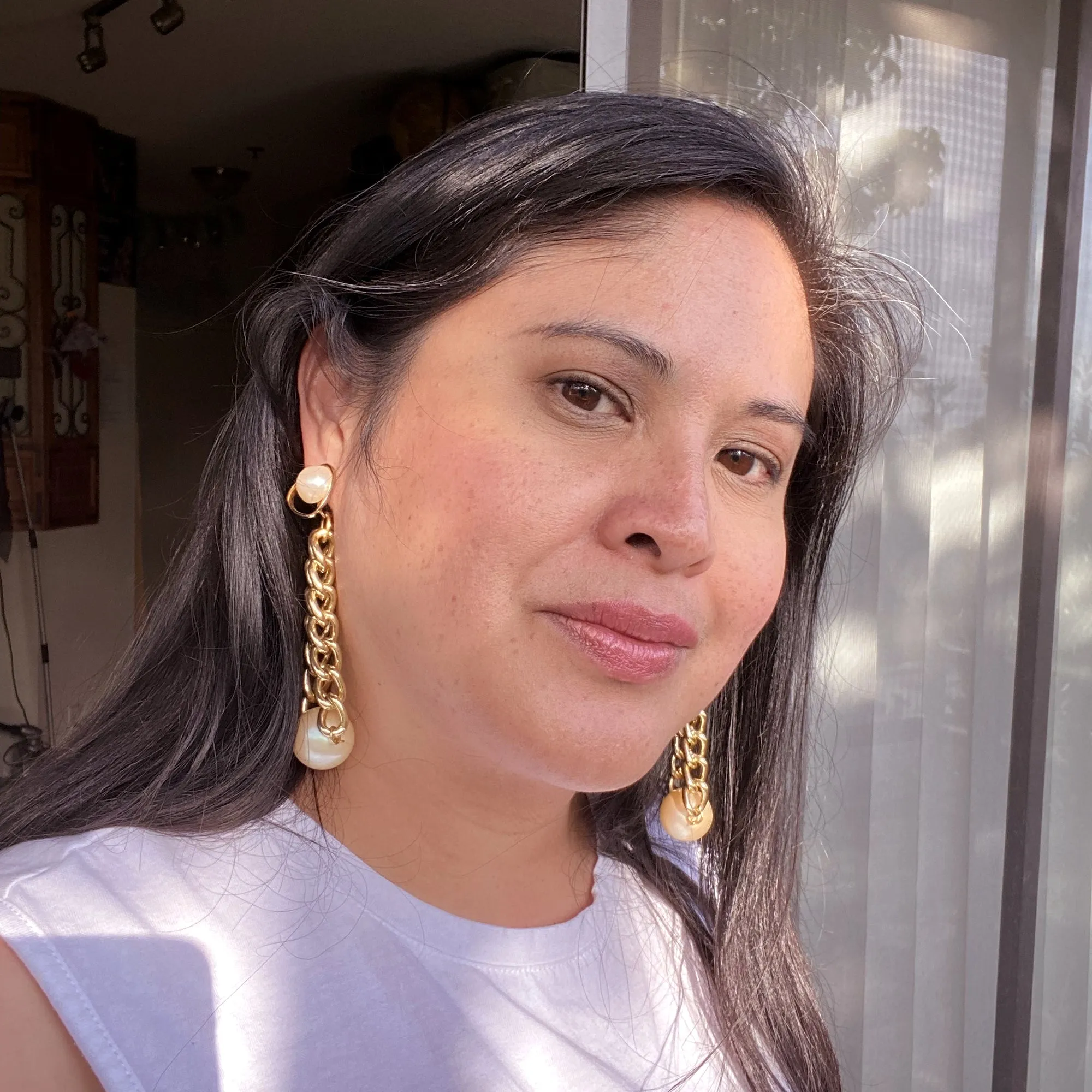 Valoisa pearl earrings