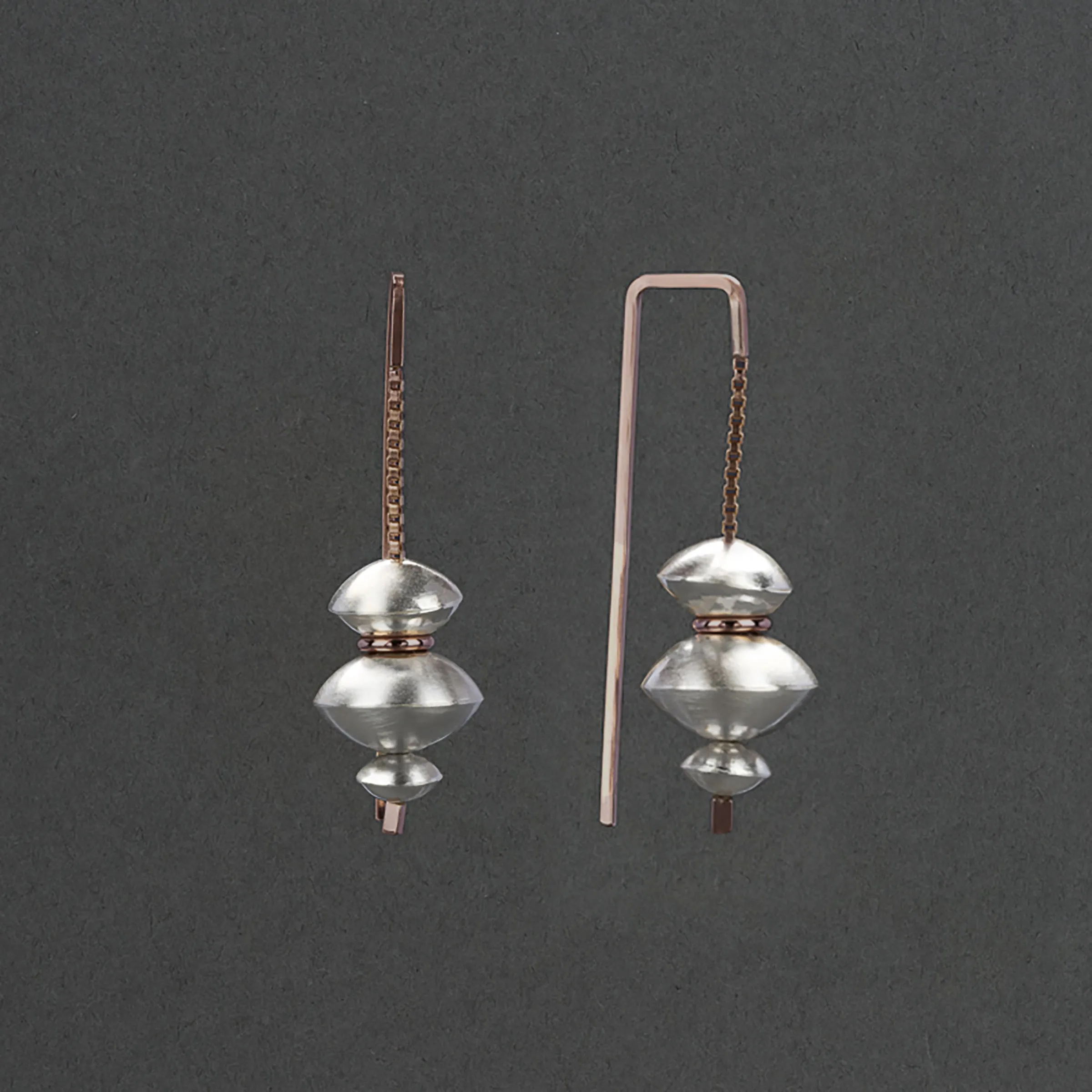 VESSEL PULL THROUGH TWO TONE EARRING