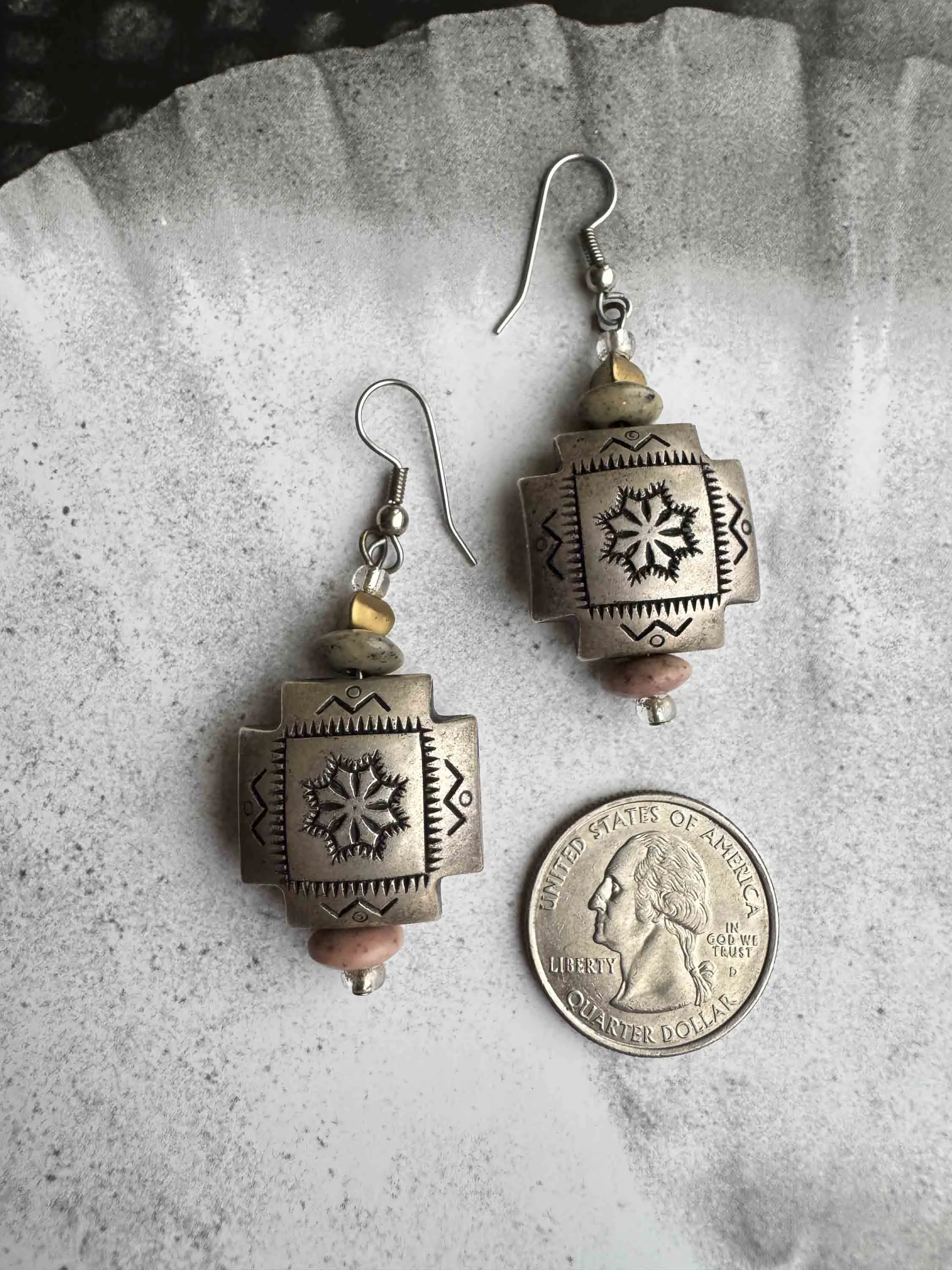 Vintage Southwest-Inspired Silver Earrings – Rustic Boho Charm