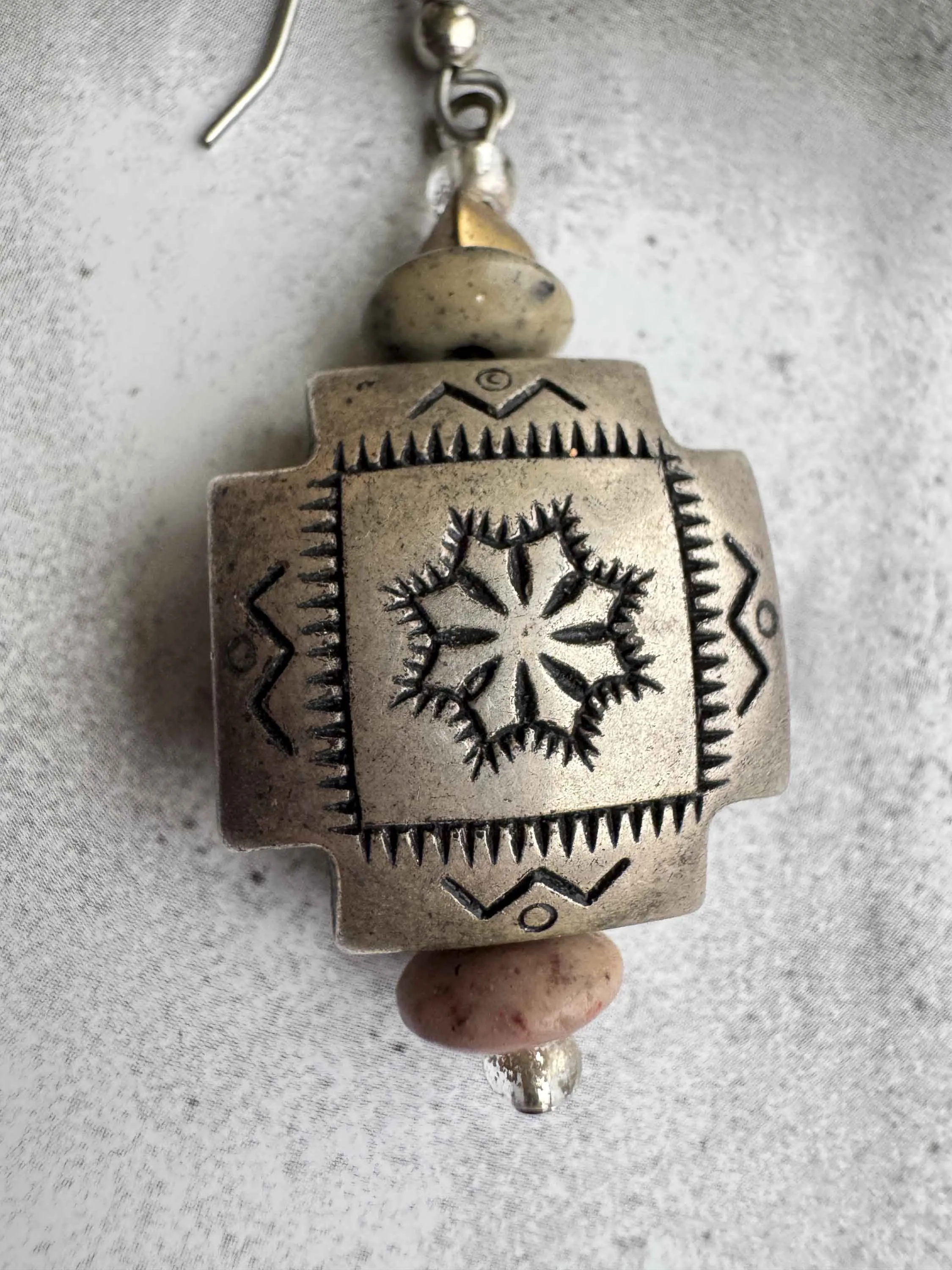 Vintage Southwest-Inspired Silver Earrings – Rustic Boho Charm
