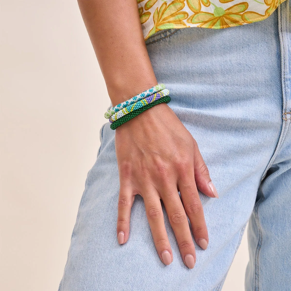 Water Lily | Himalayan Glass Bead Bracelet